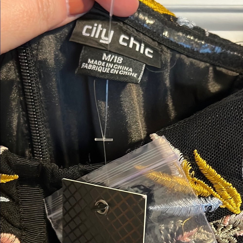 City Chic Black and Pink Bodycon Cocktail Dress - Picture 3 of 9